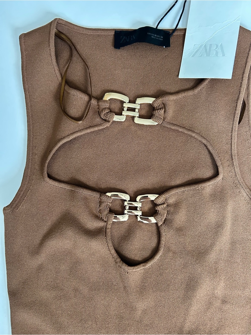 ZARA Brown Sleeveless Tank Top with Gold-Tone Buckle Cutouts - Picture 3 of 7